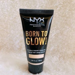 NYX BORN TO GLOW!